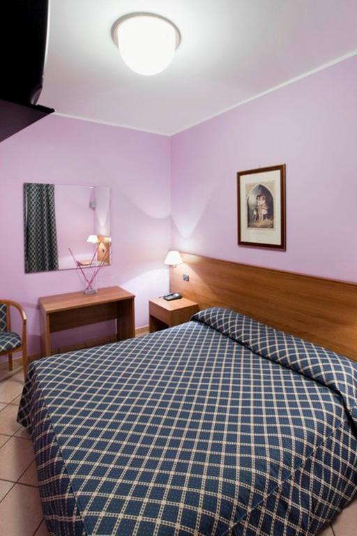 Hotel Scrivano Randazzo Ruang foto